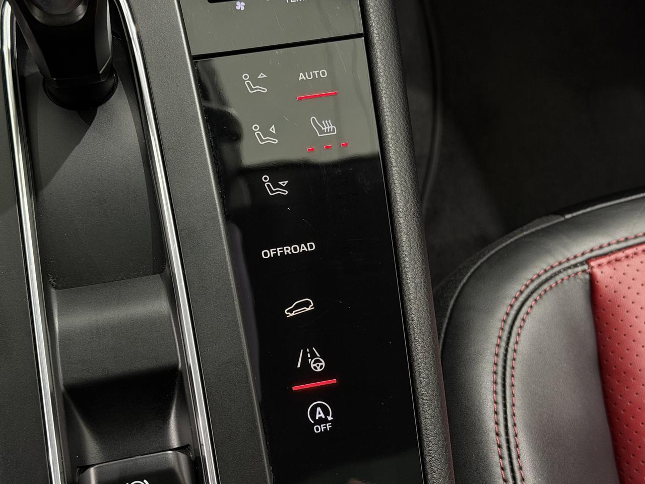 2023 Porsche Macan Newark DE