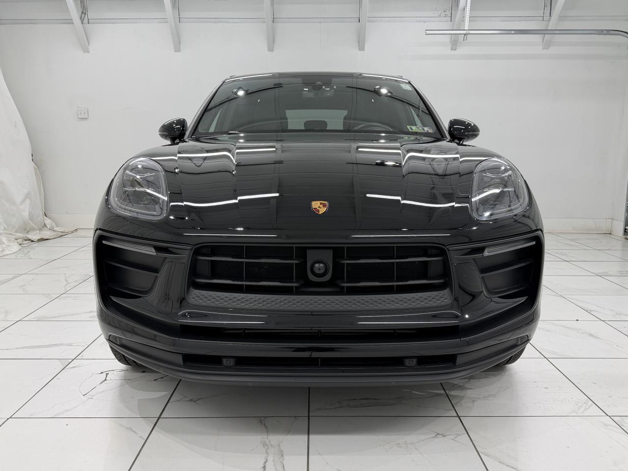 2023 Porsche Macan Newark DE