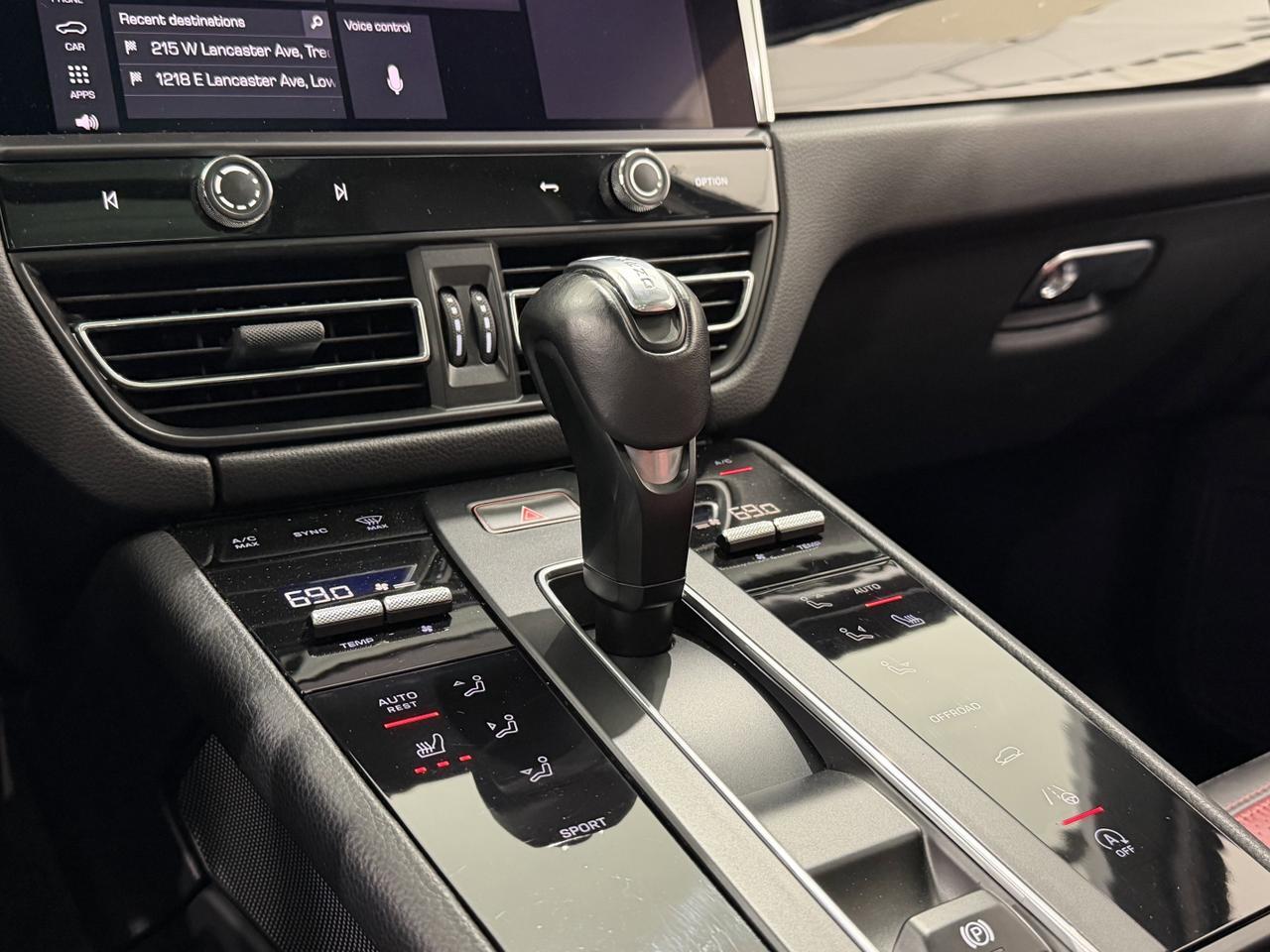 2023 Porsche Macan Newark DE