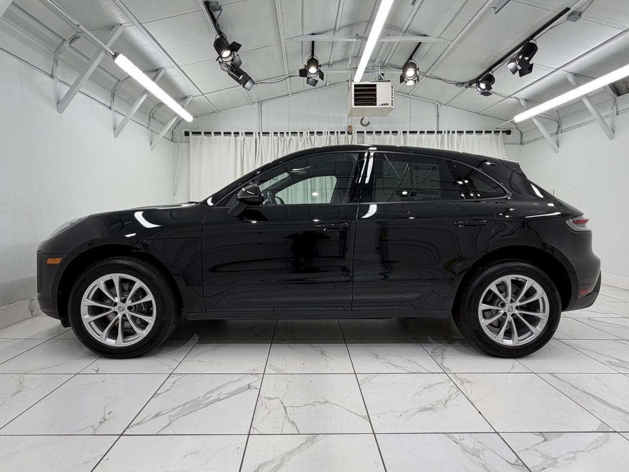 2023 Porsche Macan Newark DE