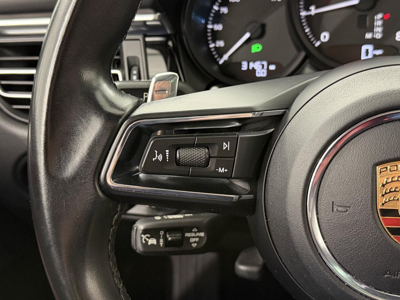 2023 Porsche Macan Newark DE