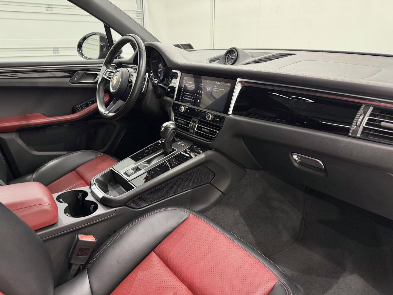 2023 Porsche Macan Newark DE