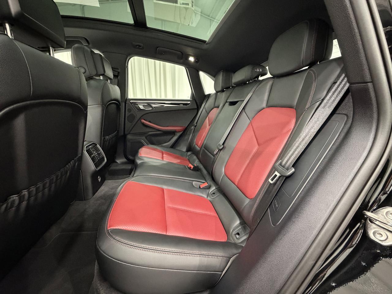 2023 Porsche Macan Newark DE