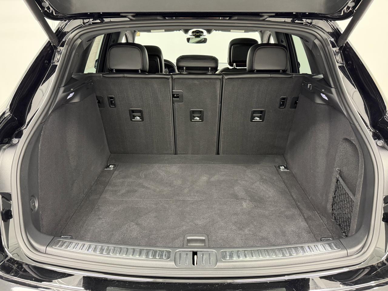 2023 Porsche Macan Newark DE