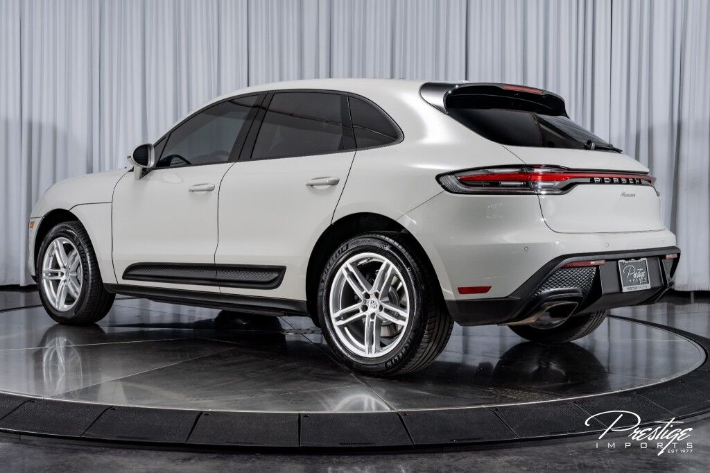 2023 Porsche Macan North Miami Beach FL