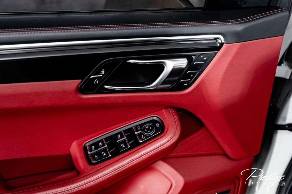 2023 Porsche Macan North Miami Beach FL