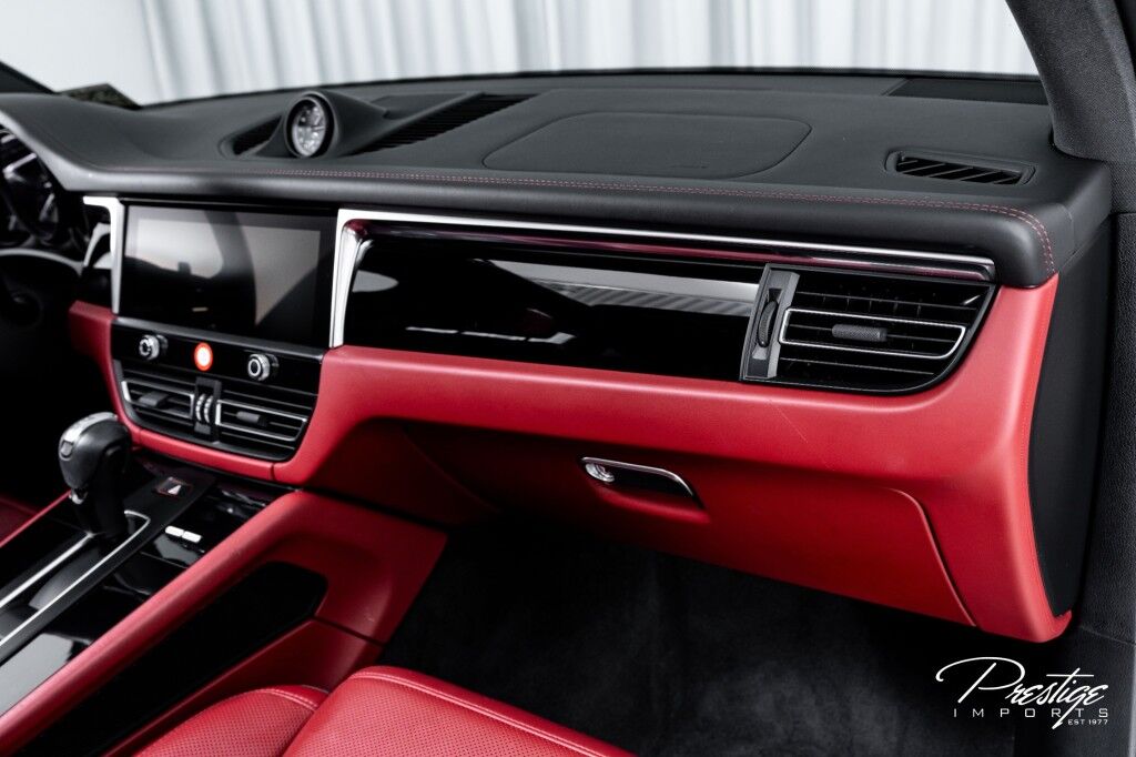 2023 Porsche Macan North Miami Beach FL