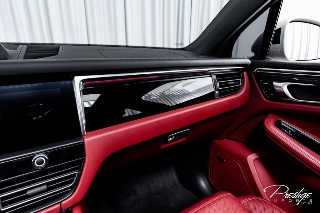 2023 Porsche Macan North Miami Beach FL