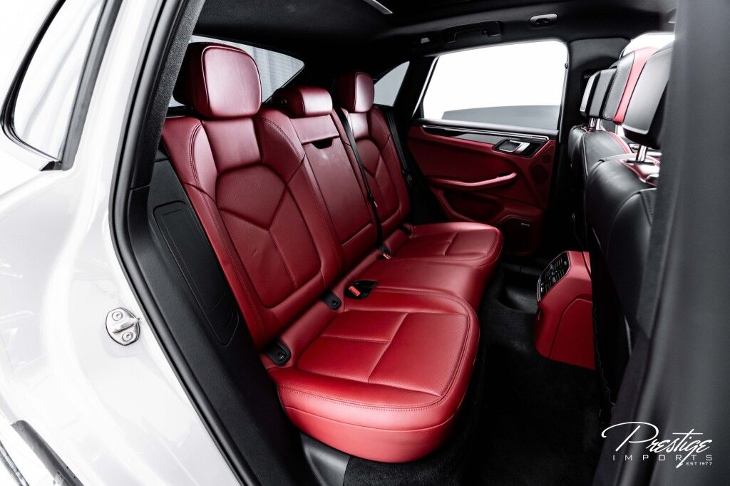 2023 Porsche Macan North Miami Beach FL