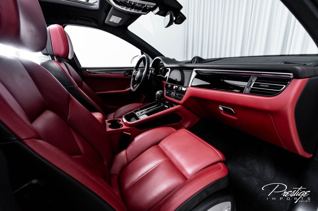 2023 Porsche Macan North Miami Beach FL