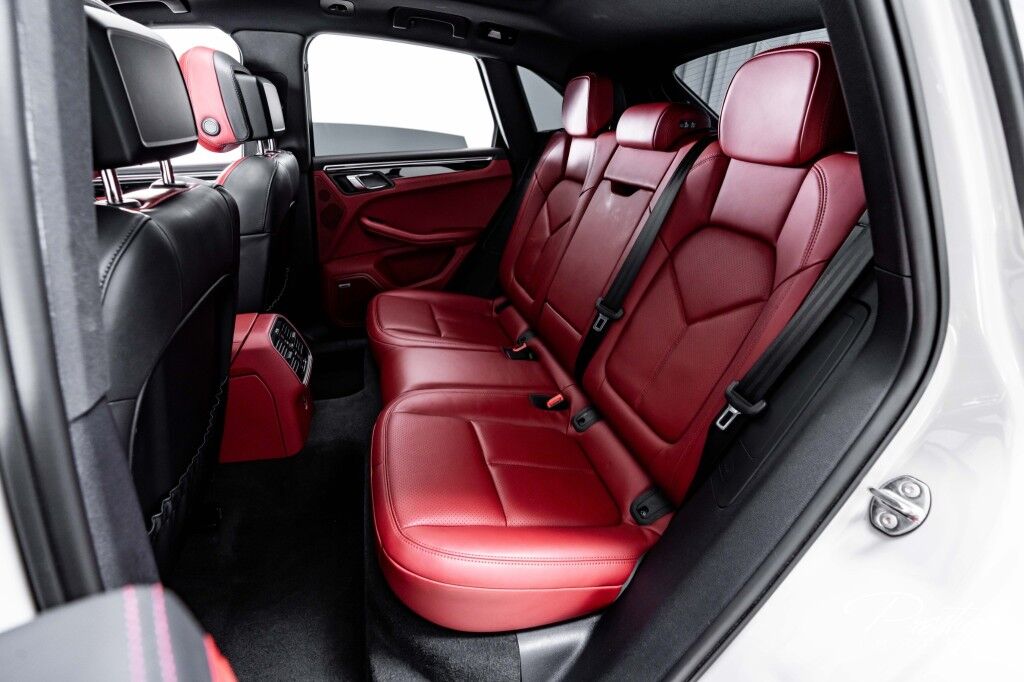 2023 Porsche Macan North Miami Beach FL