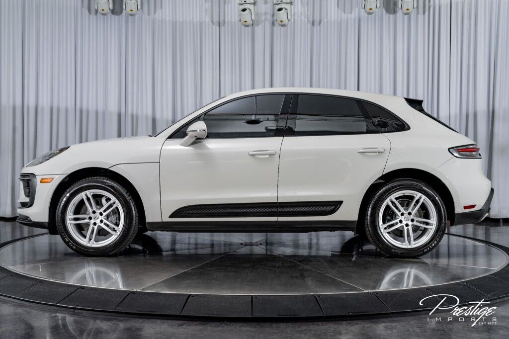 2023 Porsche Macan North Miami Beach FL