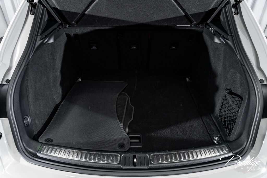 2023 Porsche Macan North Miami Beach FL