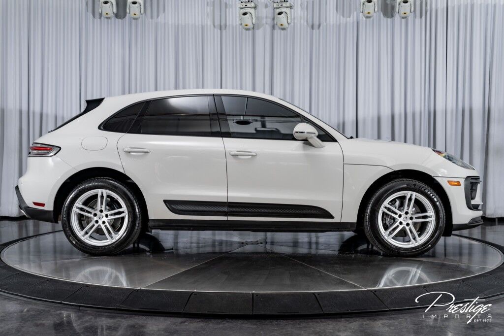 2023 Porsche Macan North Miami Beach FL