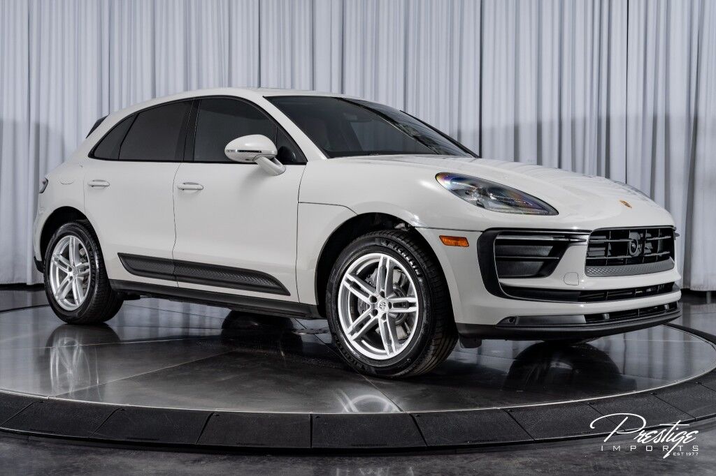 2023 Porsche Macan North Miami Beach FL