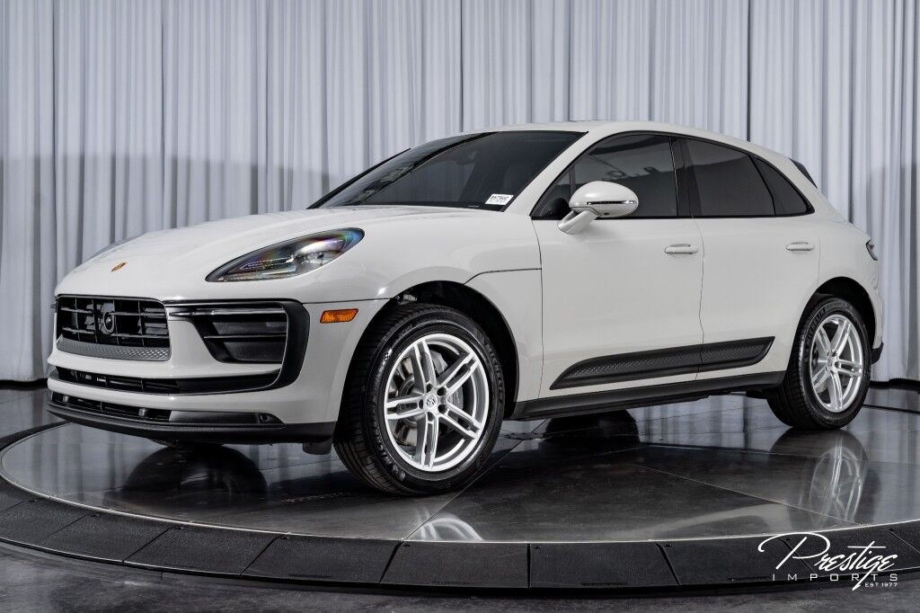 2023 Porsche Macan North Miami Beach FL
