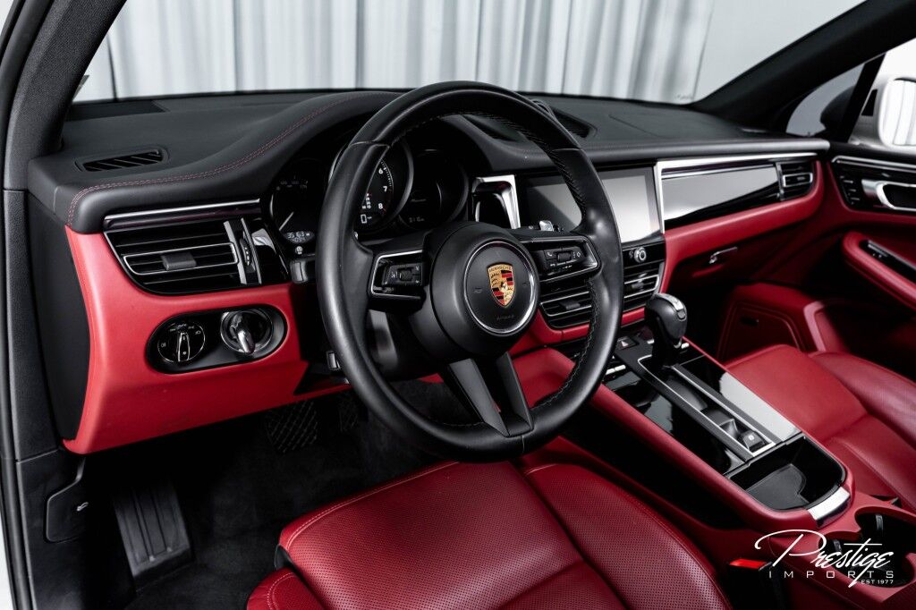 2023 Porsche Macan North Miami Beach FL