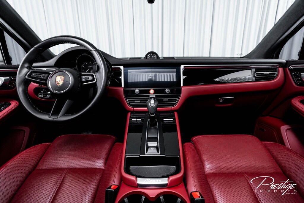 2023 Porsche Macan North Miami Beach FL