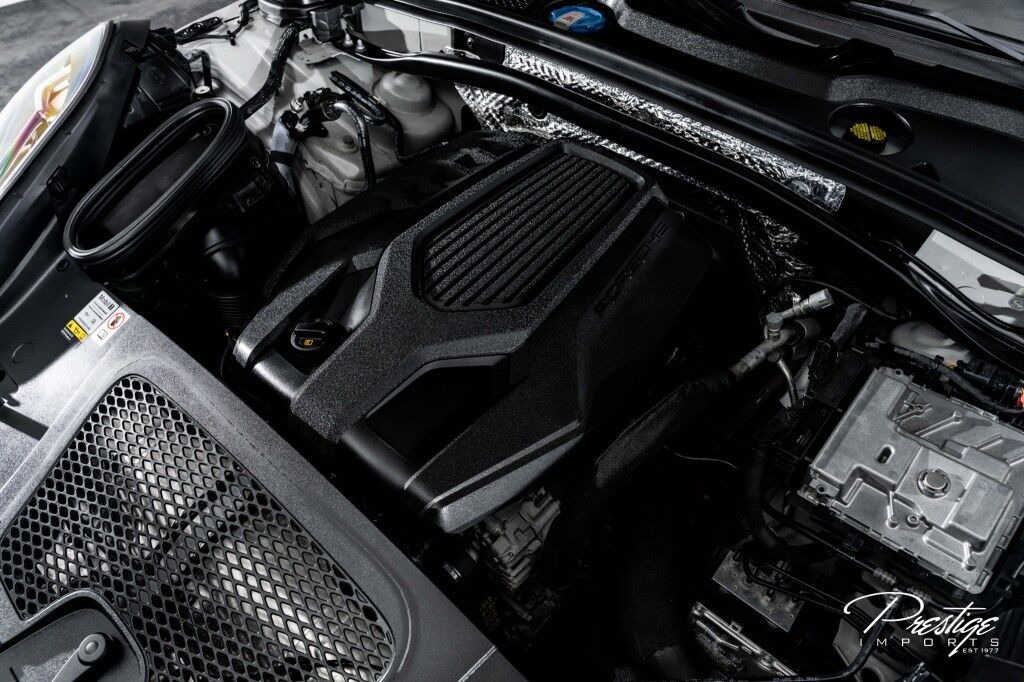 2023 Porsche Macan North Miami Beach FL