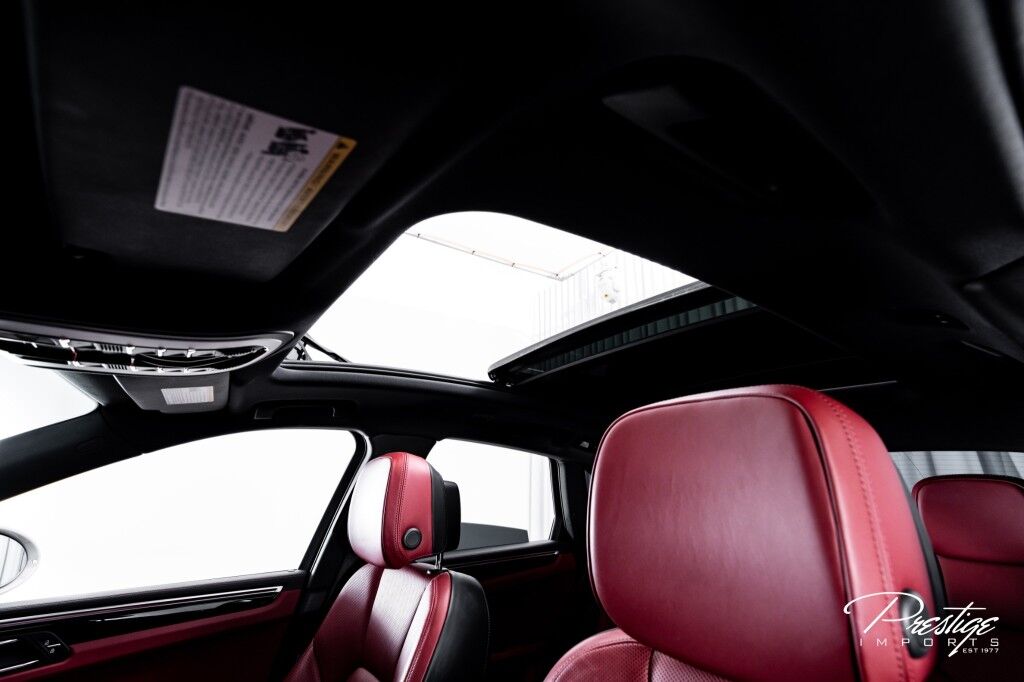 2023 Porsche Macan North Miami Beach FL