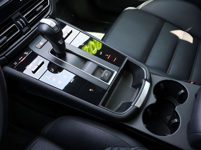 2023 Porsche Macan Oshkosh WI 2023 Porsche Macan Oshkosh WI