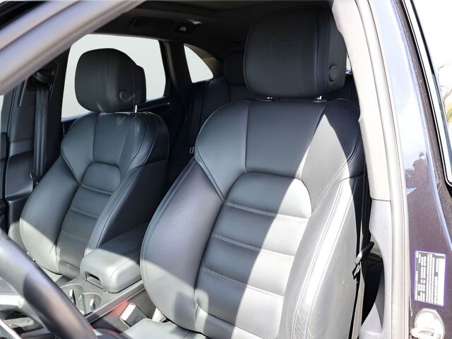 2023 Porsche Macan Oshkosh WI 2023 Porsche Macan Oshkosh WI