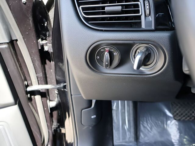 2023 Porsche Macan Oshkosh WI 2023 Porsche Macan Oshkosh WI