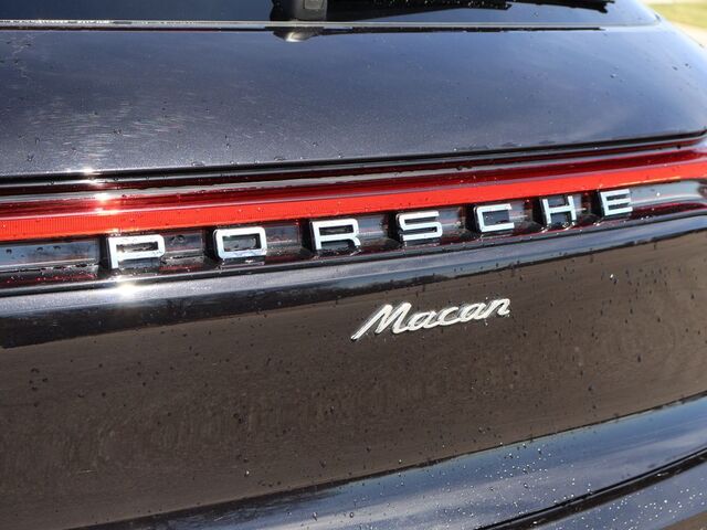 2023 Porsche Macan Oshkosh WI 2023 Porsche Macan Oshkosh WI