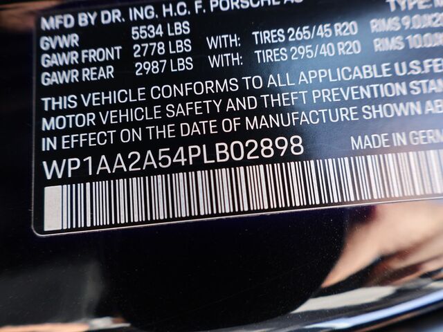 2023 Porsche Macan Oshkosh WI 2023 Porsche Macan Oshkosh WI