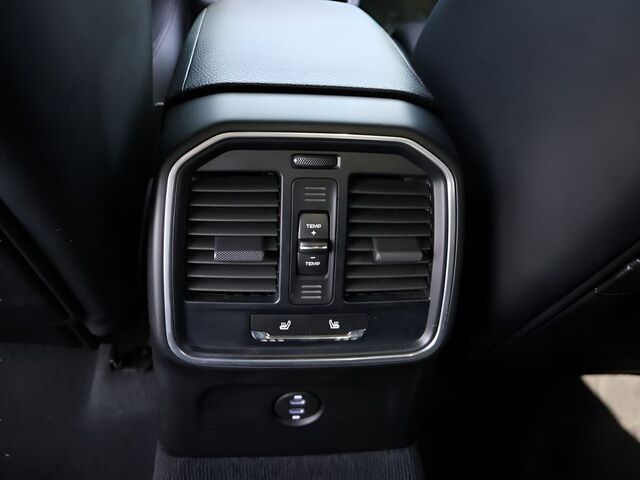 2023 Porsche Macan Oshkosh WI 2023 Porsche Macan Oshkosh WI