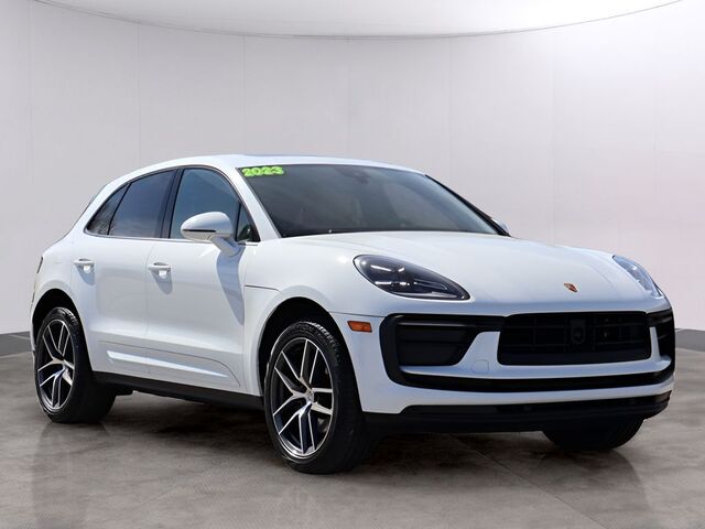 2023 Porsche Macan  Oshkosh WI