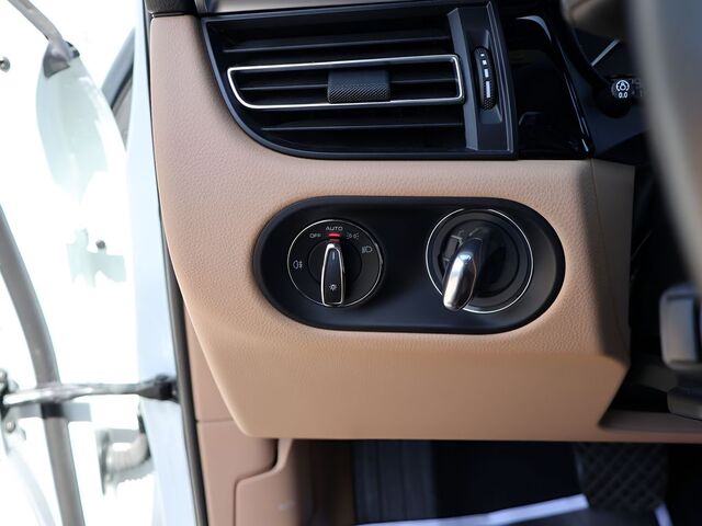 2023 Porsche Macan  Oshkosh WI