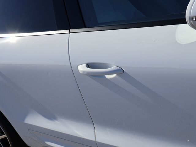 2023 Porsche Macan  Oshkosh WI