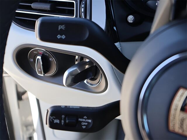 2023 Porsche Macan  Oshkosh WI