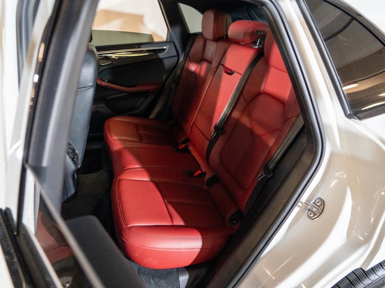 2023 Porsche Macan Pompano Beach FL