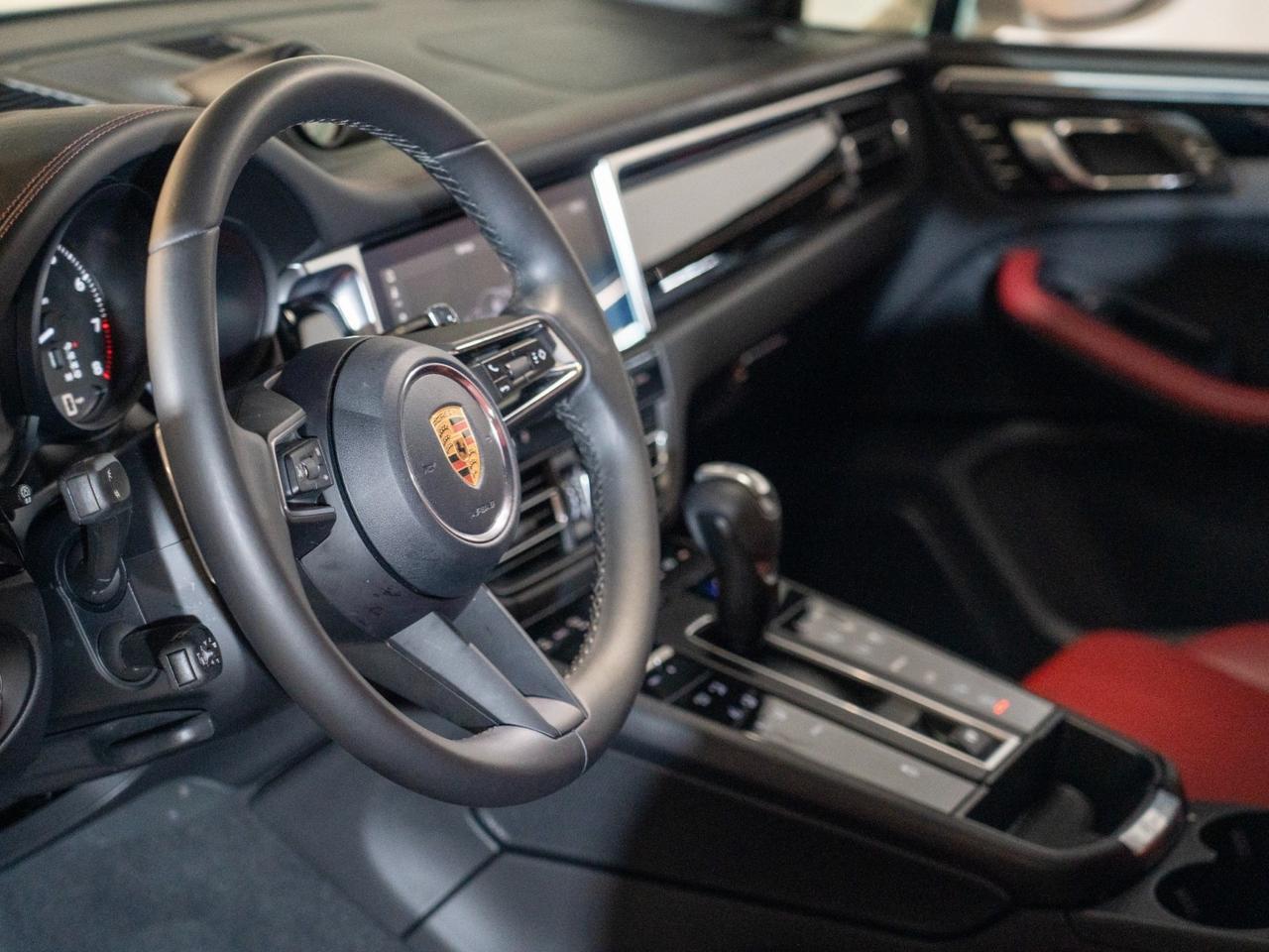 2023 Porsche Macan Pompano Beach FL