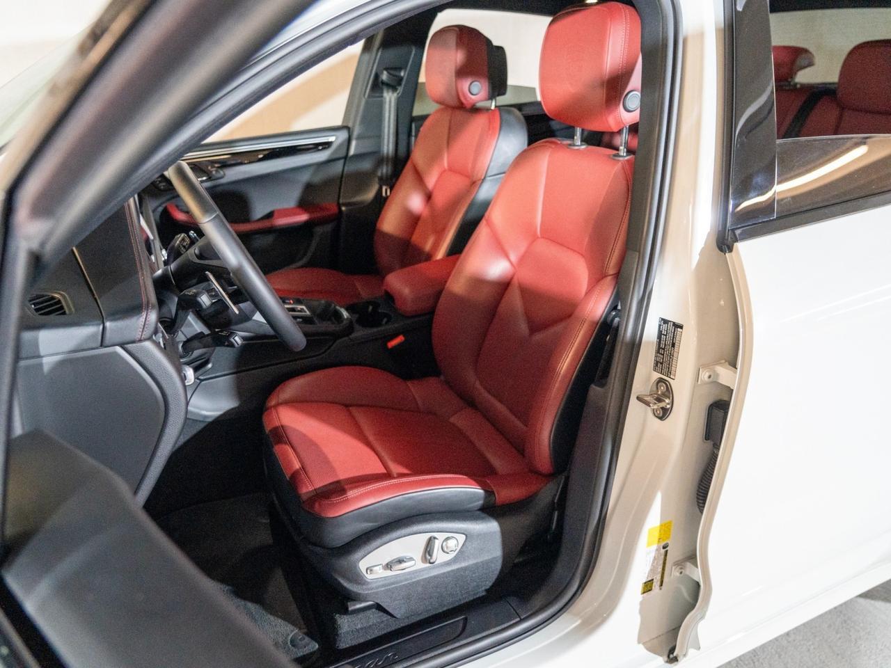 2023 Porsche Macan Pompano Beach FL