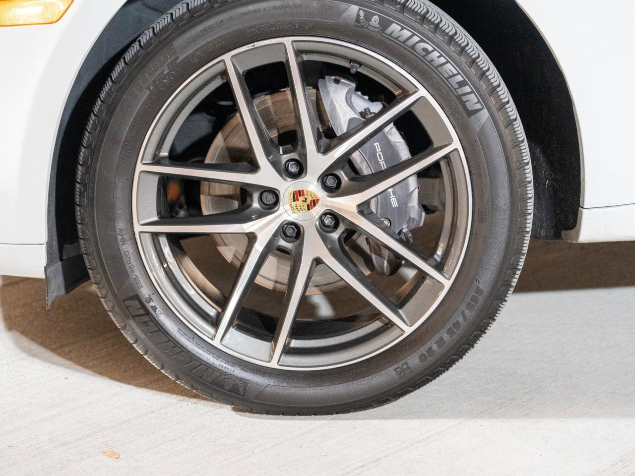 2023 Porsche Macan Pompano Beach FL