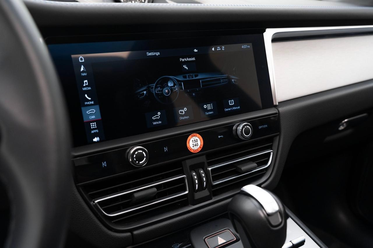 2023 Porsche Macan Pompano Beach FL