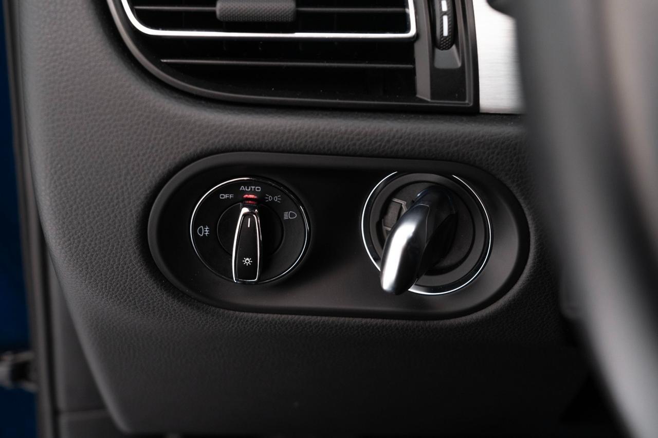 2023 Porsche Macan Pompano Beach FL