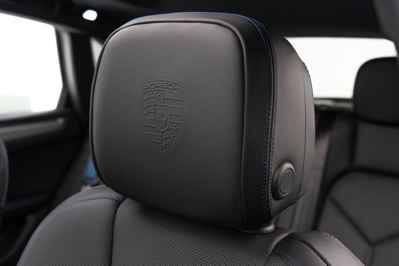 2023 Porsche Macan Pompano Beach FL