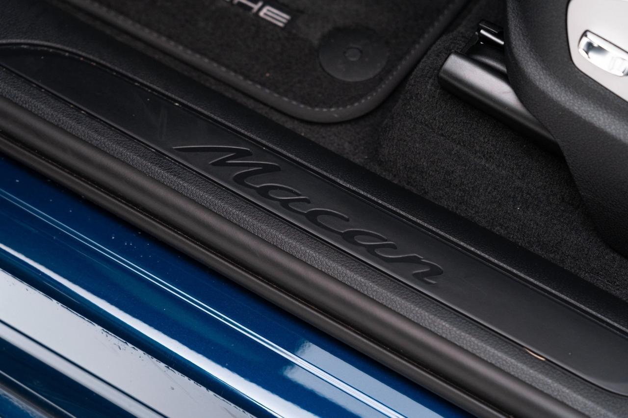 2023 Porsche Macan Pompano Beach FL