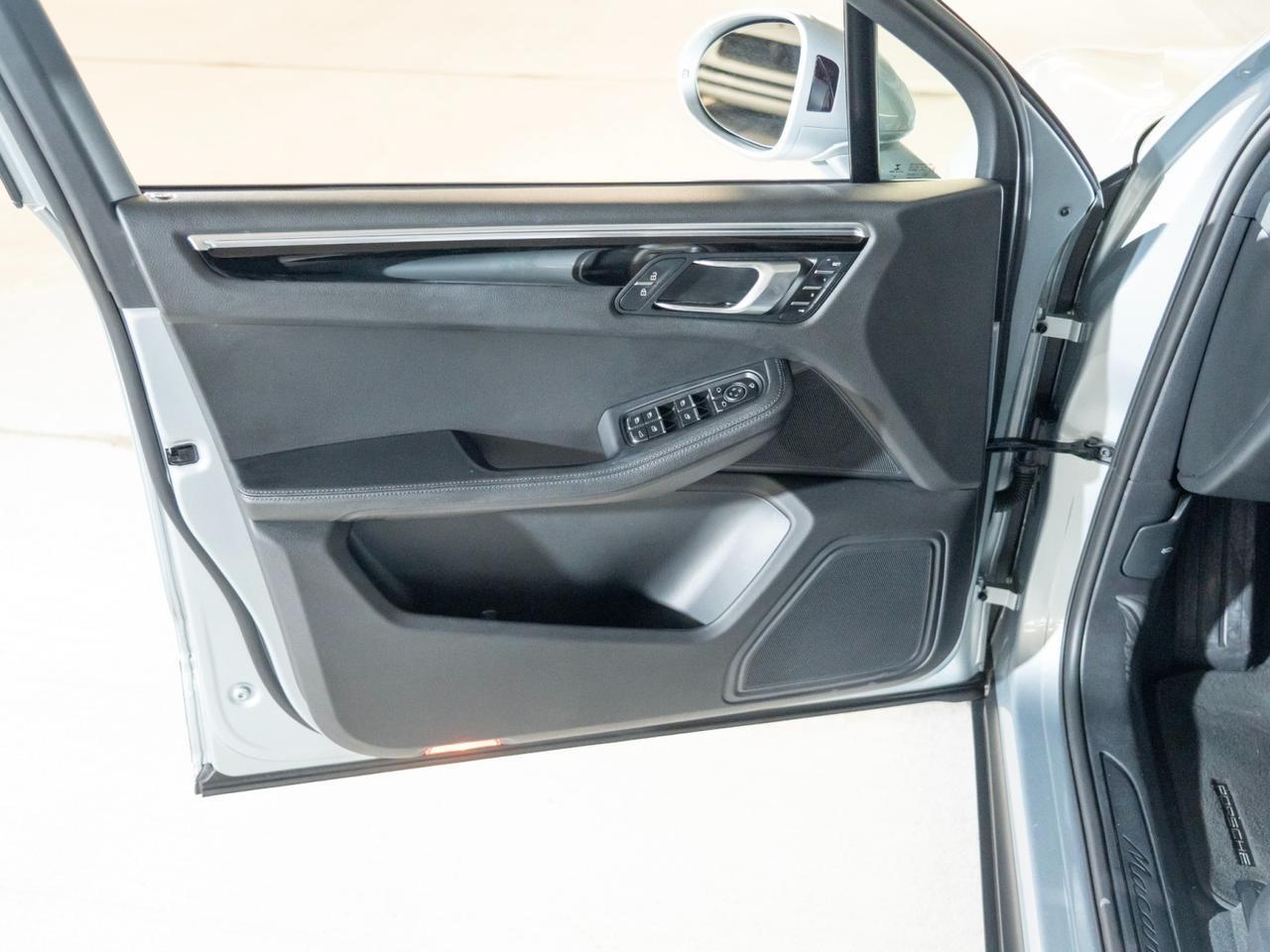 2023 Porsche Macan Pompano Beach FL