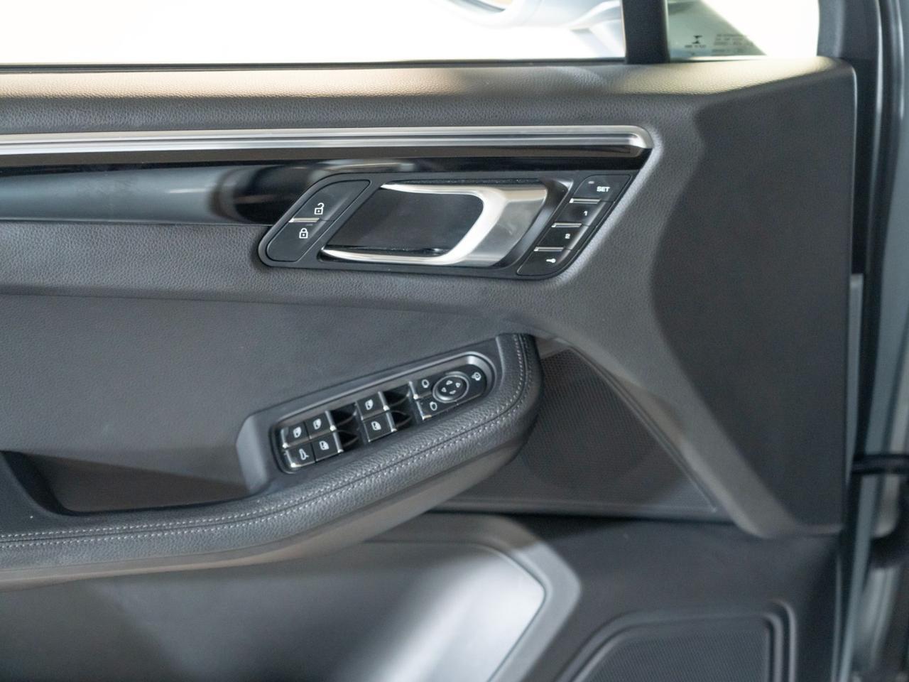 2023 Porsche Macan Pompano Beach FL