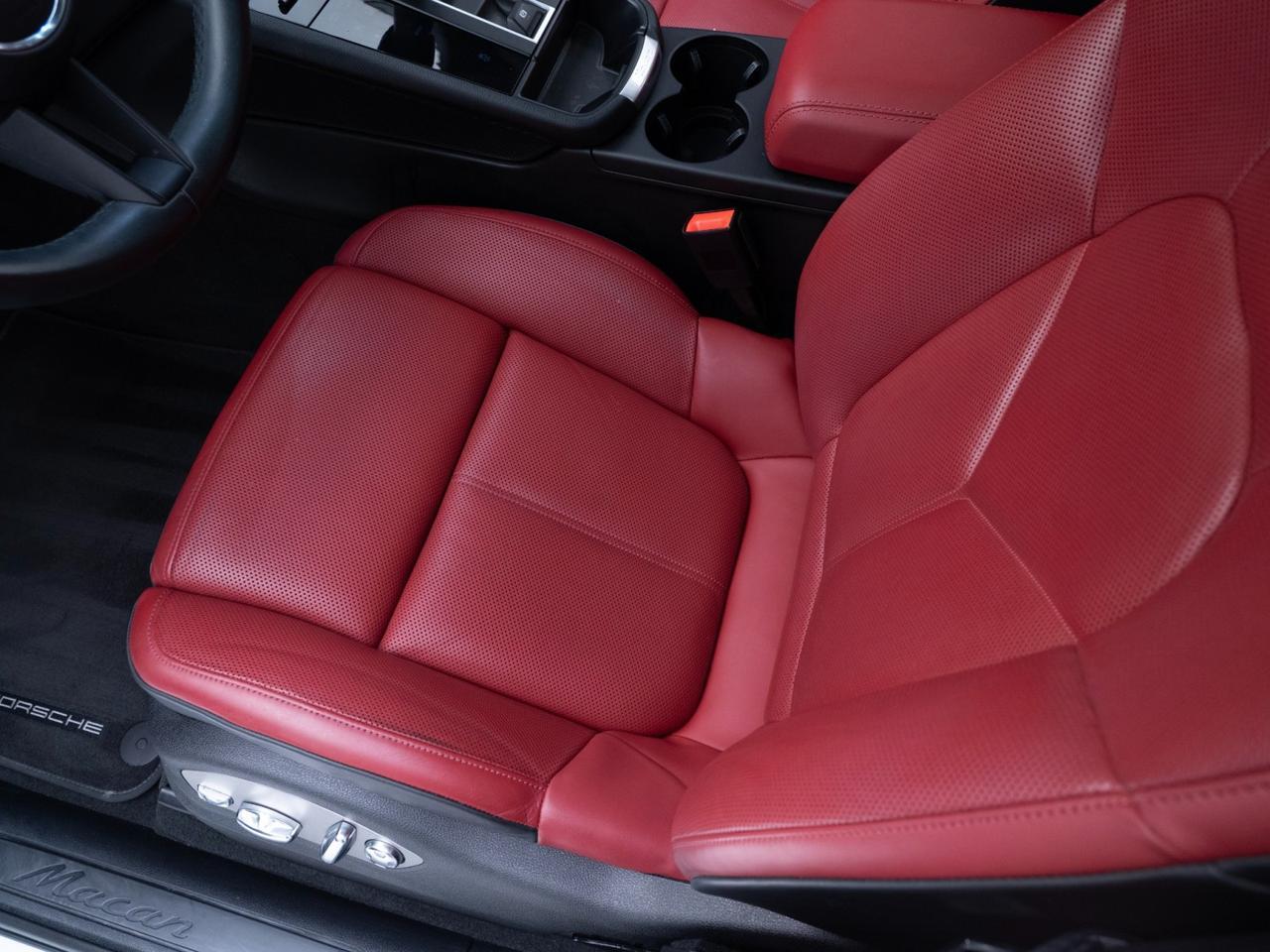 2023 Porsche Macan Pompano Beach FL