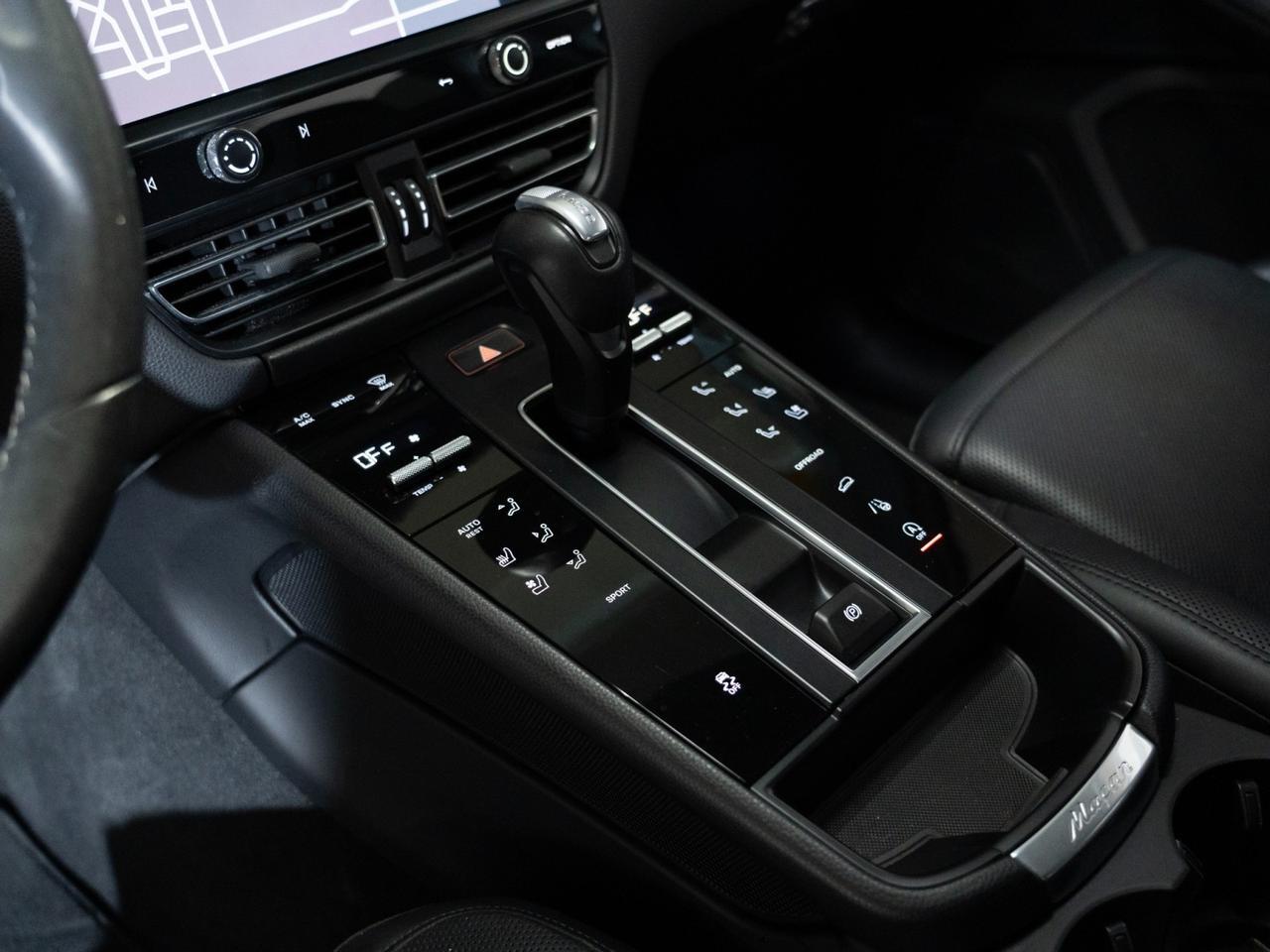 2023 Porsche Macan Pompano Beach FL