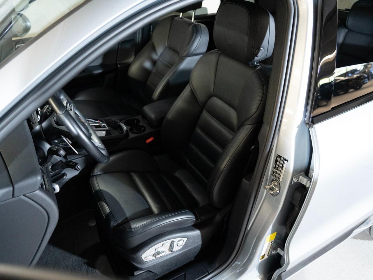 2023 Porsche Macan Pompano Beach FL