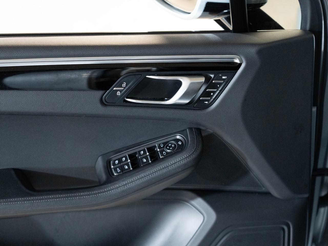 2023 Porsche Macan Pompano Beach FL