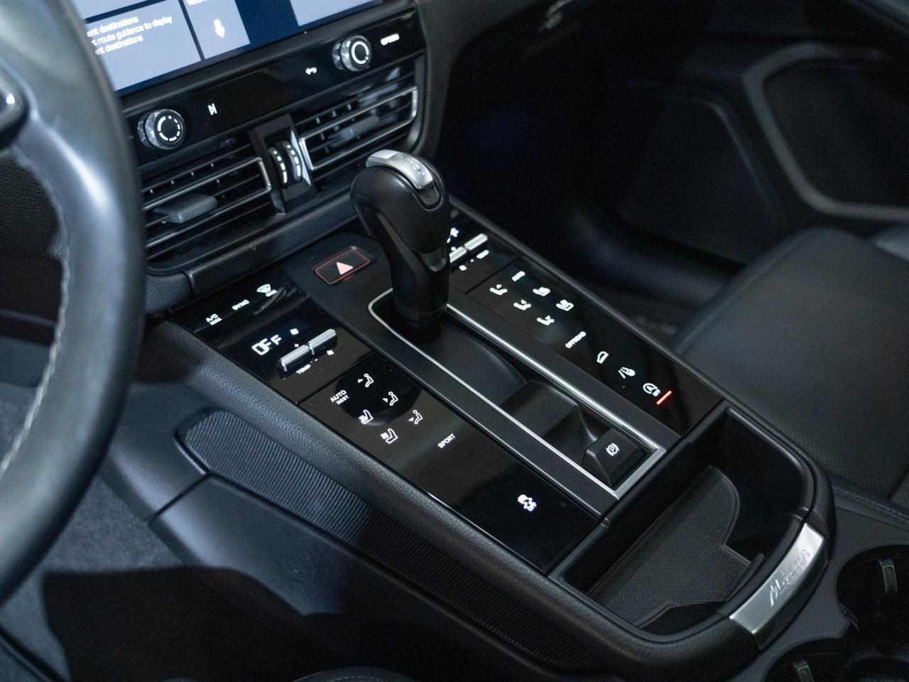 2023 Porsche Macan Pompano Beach FL