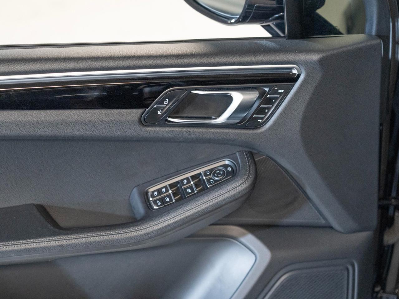 2023 Porsche Macan Pompano Beach FL